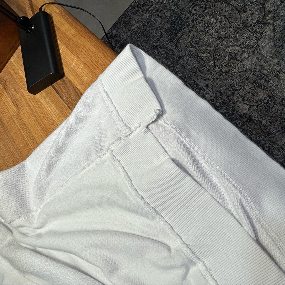 Aerie White V-Neck Sweater XL - Picture 8 of 9